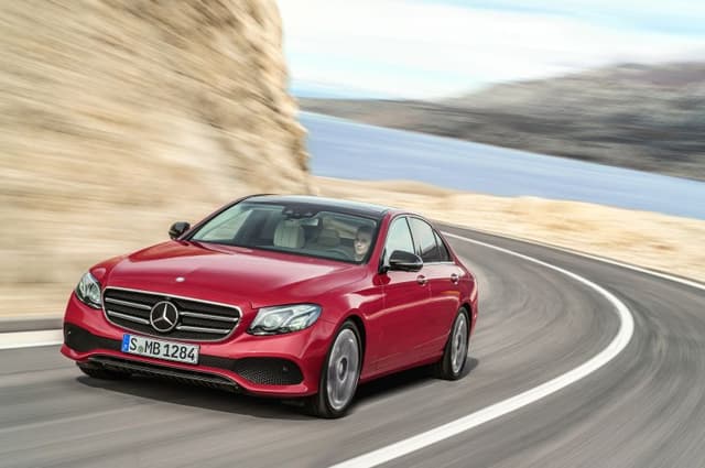 2018 Mercedes-Benz E-class (W213) E 300e (320 Hp) G-TRONIC Plug-In Hybrid