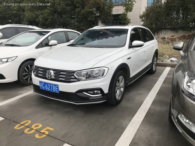 2015 Volkswagen Bora III C-Trek (China) 1.4 230TSI (131 Hp)