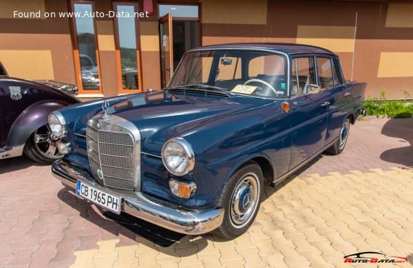 1966 Mercedes-Benz Fintail (W110) 230 (120 Hp) Automatic