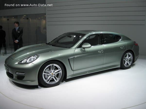 2010 Porsche Panamera (G1) 4 3.6 V6 (300 Hp) PDK