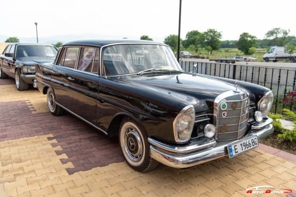 1965 Mercedes-Benz Fintail (W111) 230 S (120 Hp)