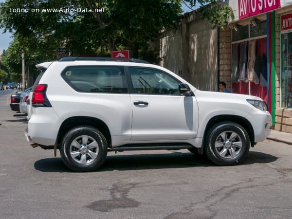 2020 Toyota Land Cruiser Prado (J150, facelift 2017) 3-door 2.8 D-4D (204 Hp) 4WD