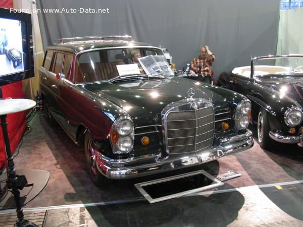 1966 Mercedes-Benz Fintail Universal (W111) 230 S (120 Hp)