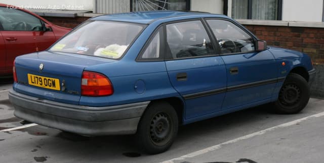 1996 Vauxhall Astra Mk III 1.4i 16V (90 Hp)
