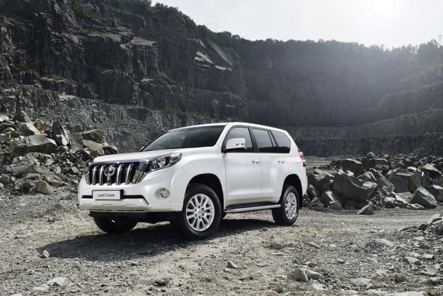 2015 Toyota Land Cruiser Prado (J150, facelift 2013) 5-door 2.8 D-4D (177 Hp) AWD Automatic