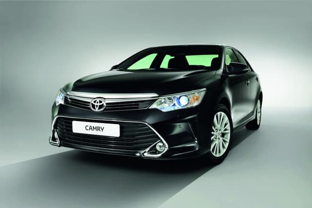 2014 Toyota Camry VII (XV50, facelift 2014) 2.5 (200 Hp) Hybrid e-CVT