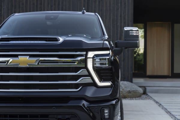 2023 Chevrolet Silverado 2500 HD IV (T1XX, facelift 2024) Crew Cab Long Bed 6.6 Duramax TD V8 (470 Hp) 4WD Automatic