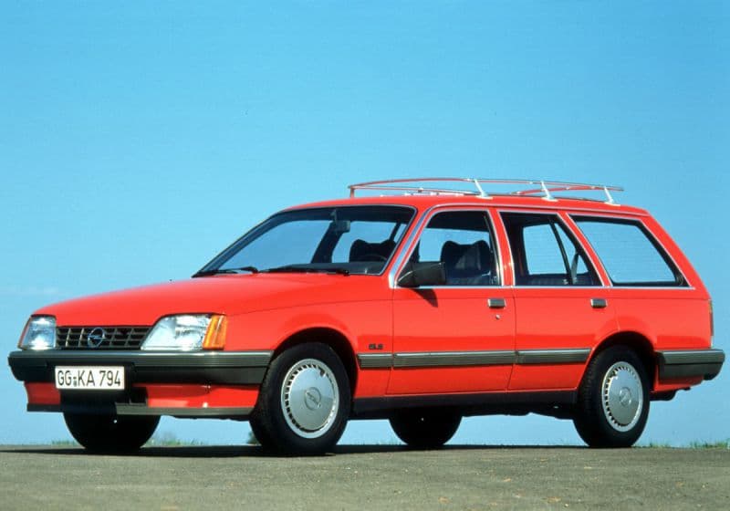 1985 Opel Rekord E Caravan (facelift 1982) 1.8 E CAT (100 Hp)